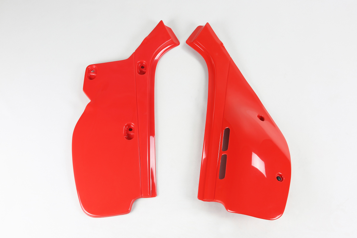 Side panels - red 069 - Honda - REPLICA PLASTICS - HO02639-069 - UFO Plast