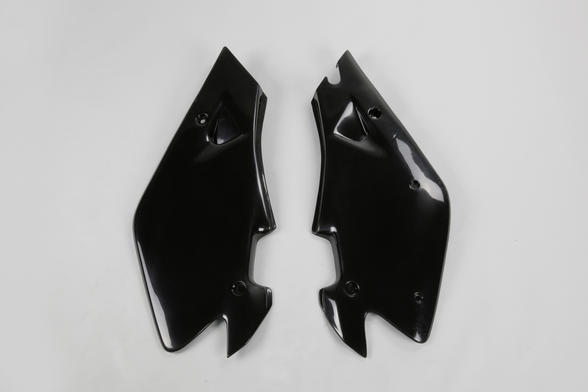 Side Panels black for Husqvarna CR 125 (2000-03) - CR 250 (2000-03) - CR 360 (2000-03) - REPLICA PLASTICS - HU03304-001 - Ufo...